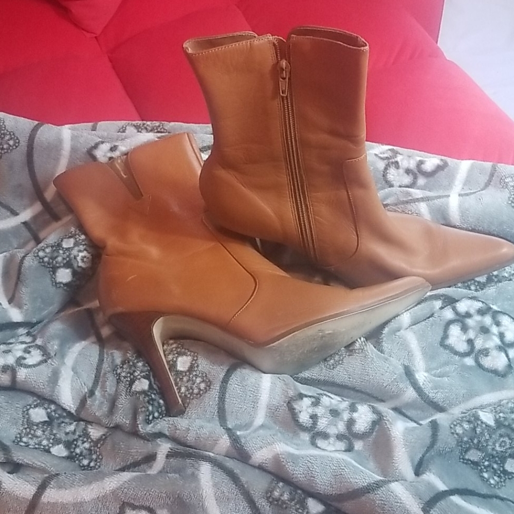 Bakers carmel size 10 boot